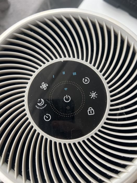 Aparat de purificat aer Levoit Core 300S cu filtru HEPA