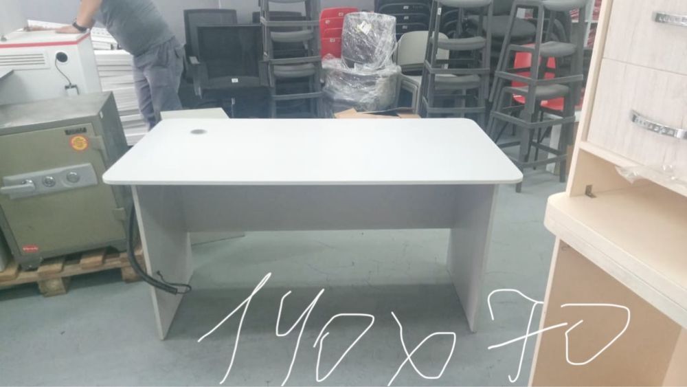 Столы 135х80; 140х70 БУ