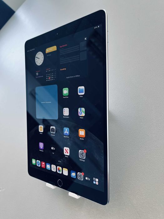 Apple iPad Pro 1gen A1701 10.5' 64GB WiFi / Space Gray + Kутия