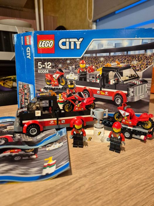 Lego City  60084/60073