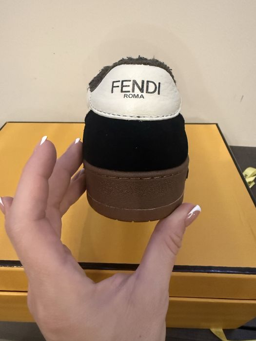 Дамски кецове FENDI