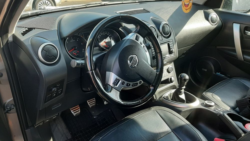 Nissan Qashqai+2 4×4 full