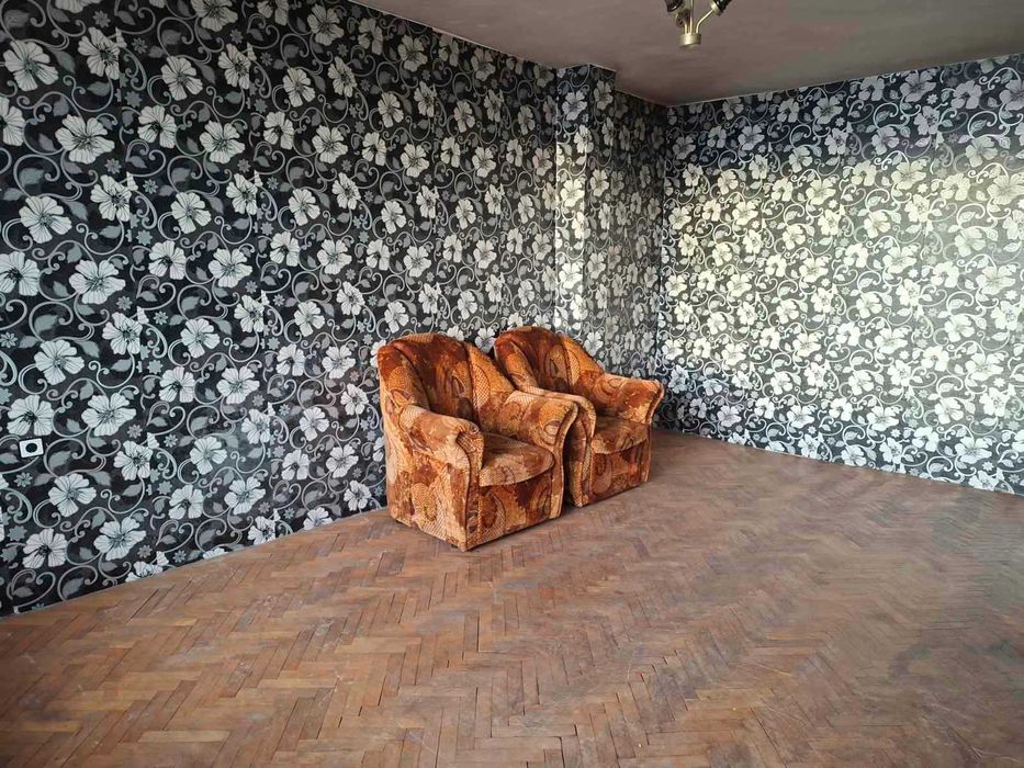 Продава се Двустаен апартамент в Търговище, Център - 68 кв.м за 612 €/кв.м - Снимка #8