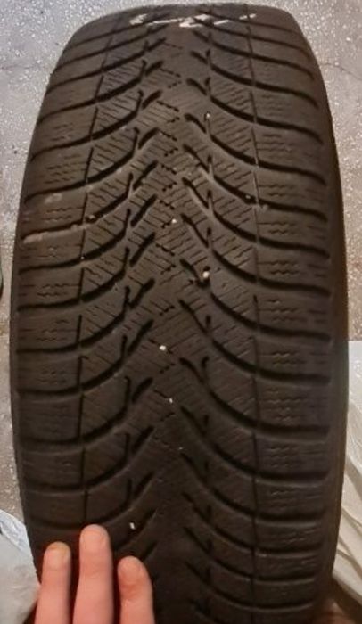 Set 4 jante Aliaj r16.  Foarte buna stare Anvelope iarna 215/65/16