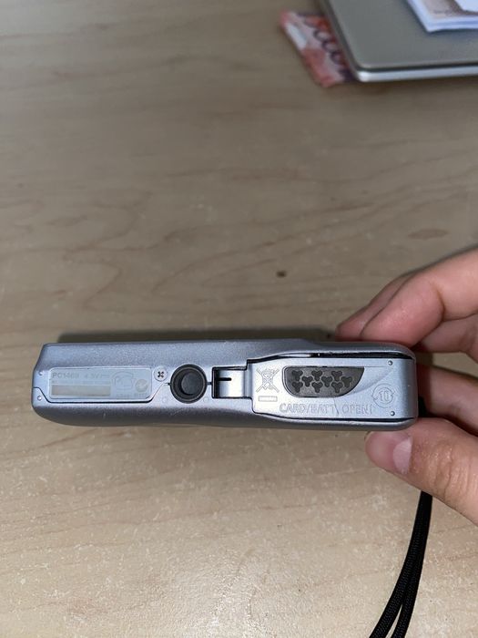 Canon IXUS 105/ 4x15/ 12.1 mega pixes