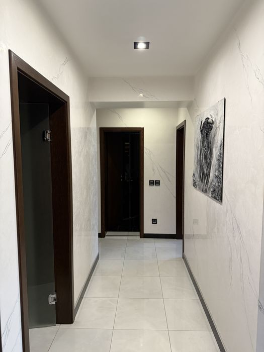 Дава се под наем Тристаен апартамент в Плевен, Идеален център - 100 кв.м за 800 € - Снимка #11