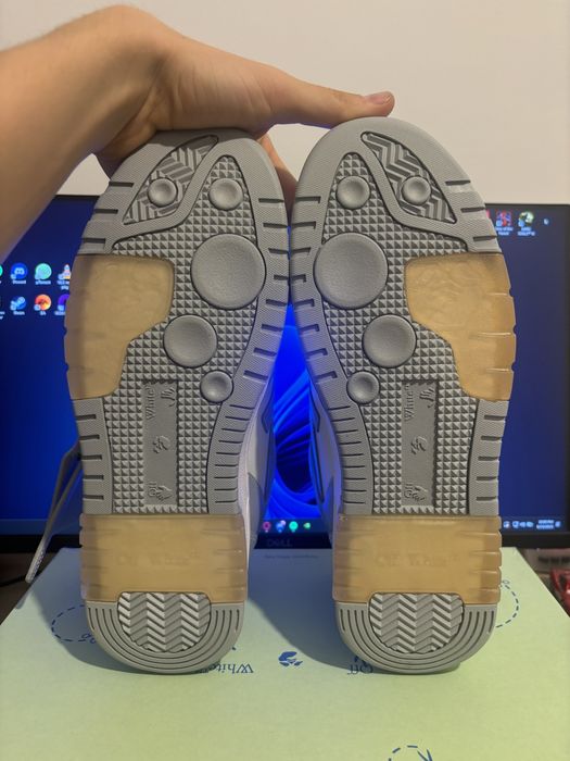 Off-White Out of Offce