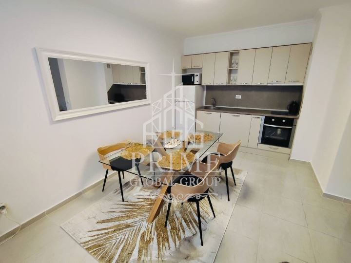 Продава се Двустаен апартамент в Свети Влас - 80 кв.м за 1250 €/кв.м - Снимка #3