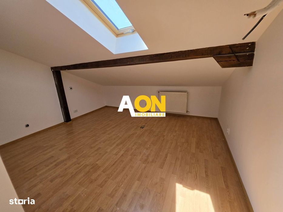 Apartament 5 camere, renovat, 68 mp utili + mansarda 52 mp,  Cetate