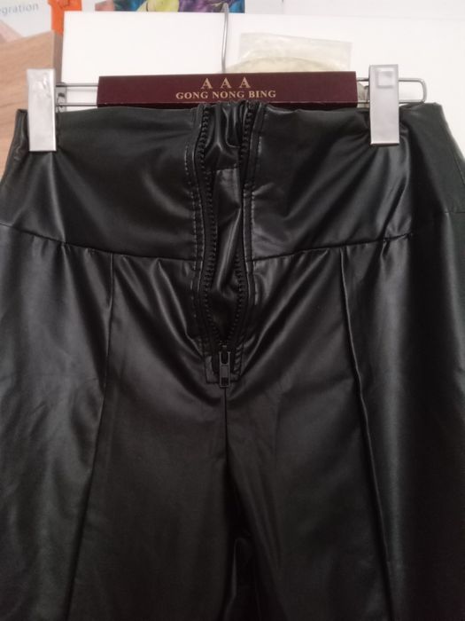 Продам брюки женские