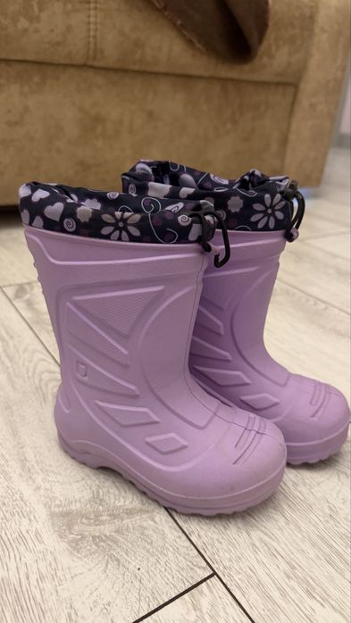 Сапоги резиновые на девочку 2-4 года