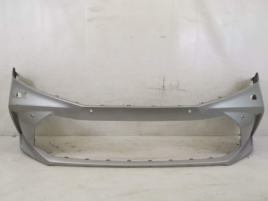 Предна броня Тойота Камри / Toyota Camry XV80 Оригинална, в добро съст
