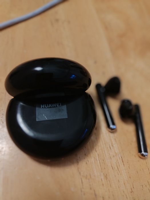 Huawei Free buds 3.