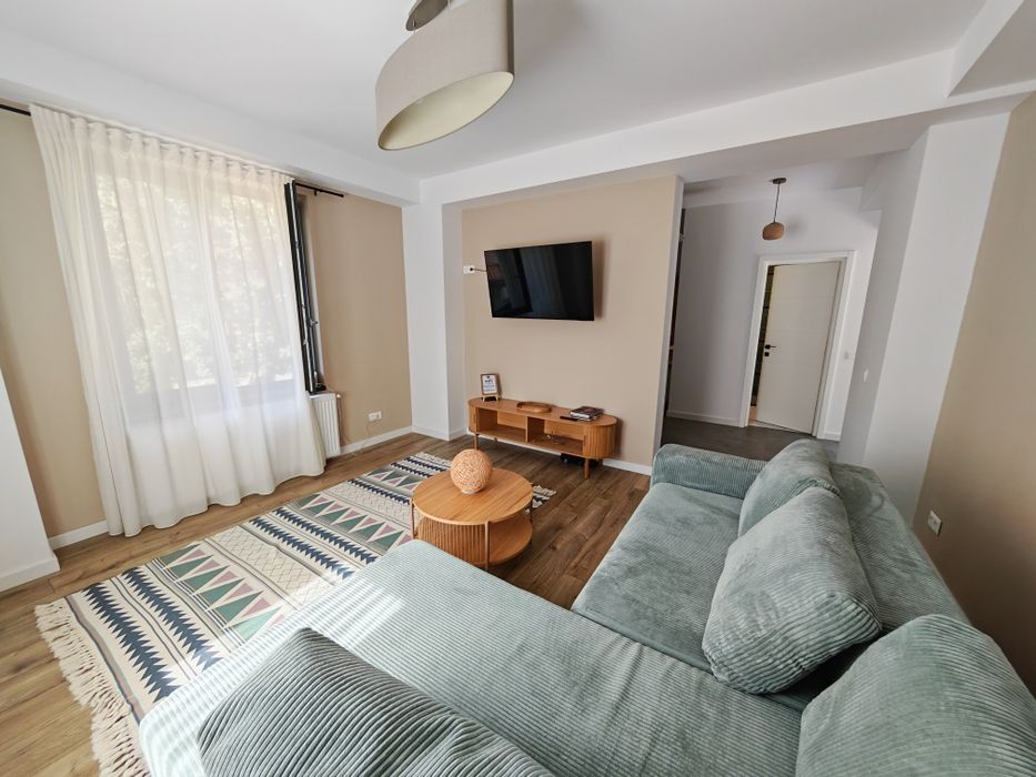 PF închiriez apartament /duplex la casă Petofi Sandor