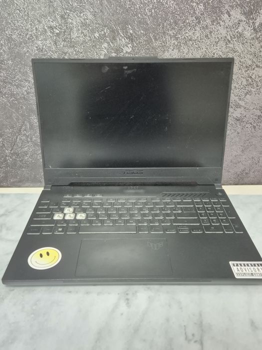 Asus.  
ОЗУ:16ГБ SSD: 500ГБ