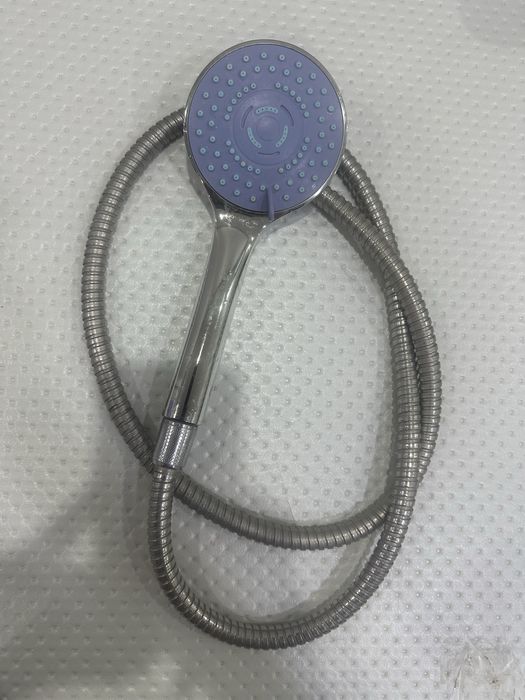 Шланг с насадкой для душа