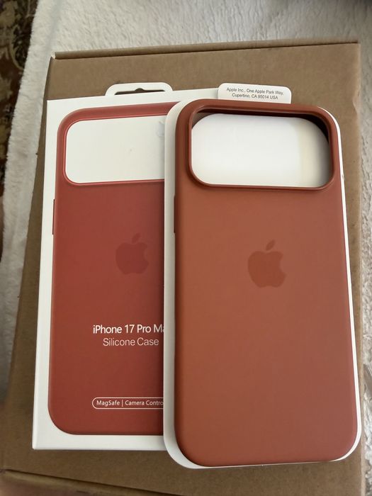 Кейсове Iphone 17 Pro Max