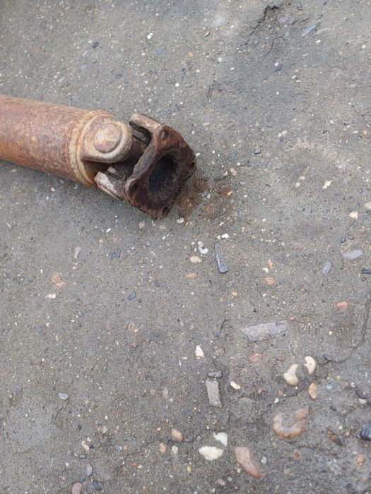 Карданный вал на москвич