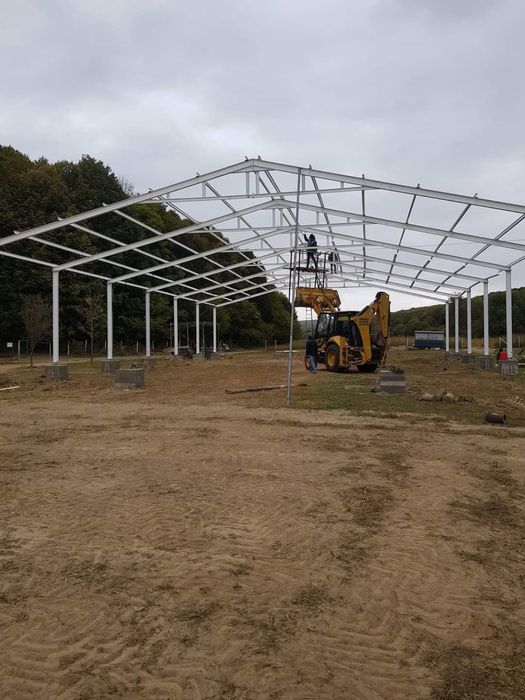 Hale metalice pe stoc