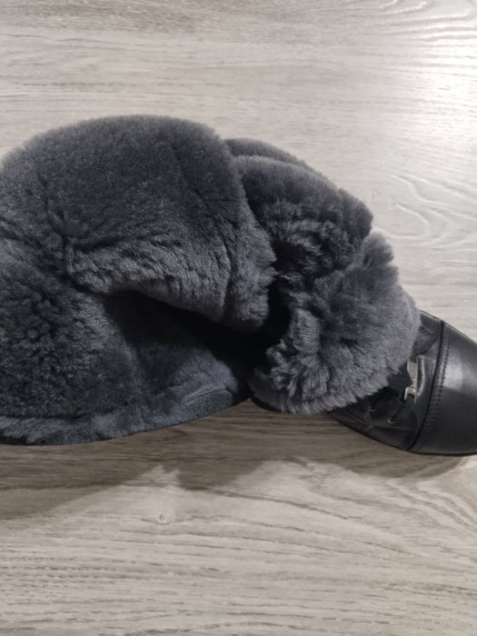 Женский этик сотилади