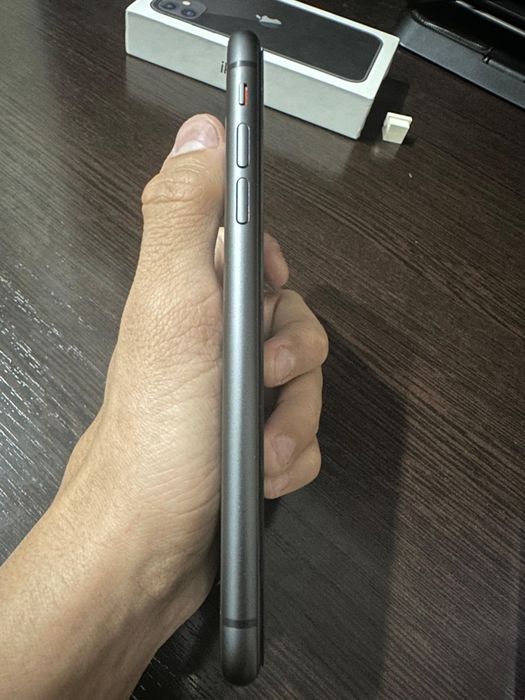 iPhone 11 идеальное состояние