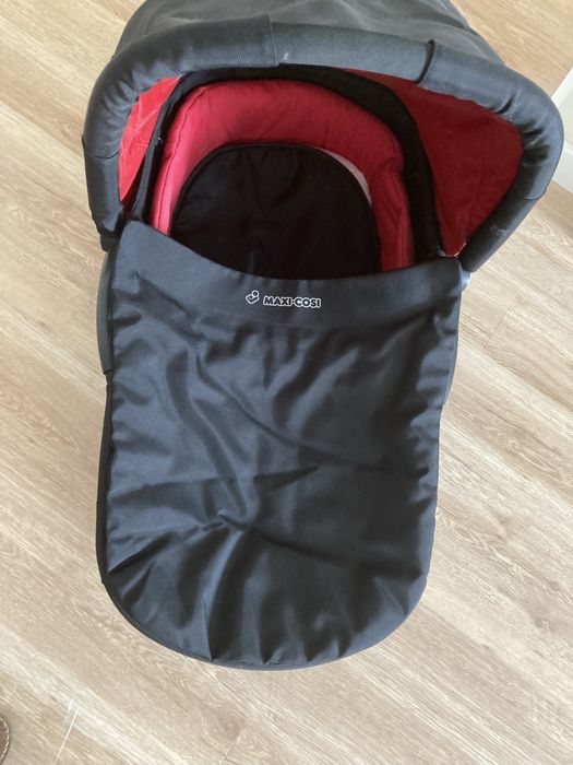 Люлька от коляски Maxi Cosi Mura