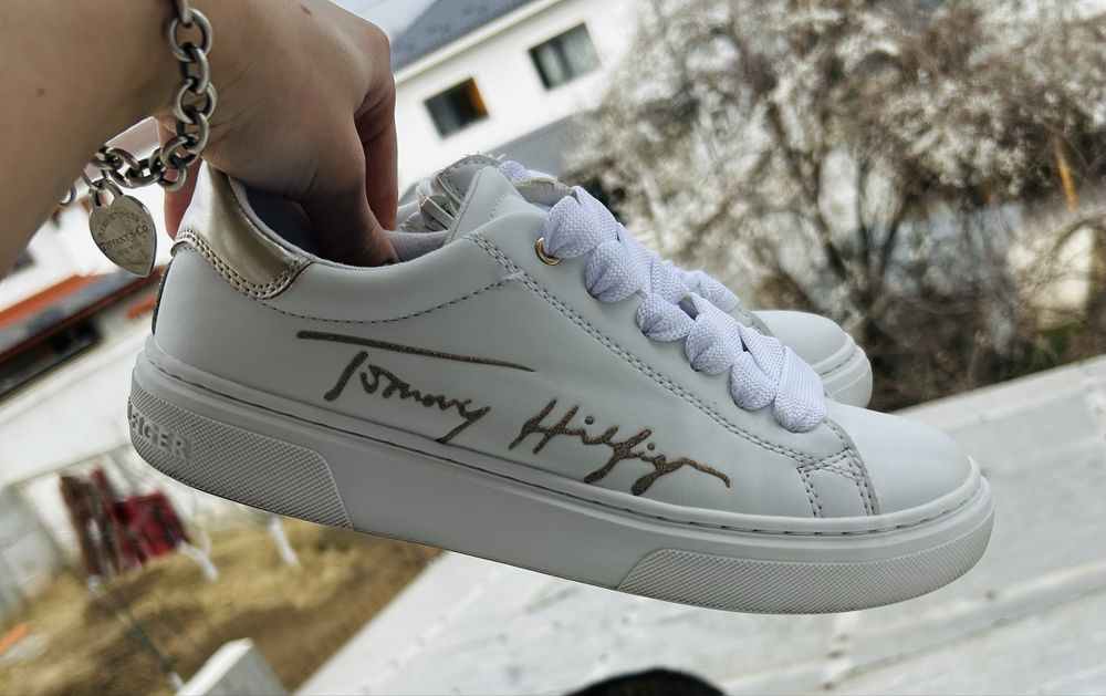 Adidasi Tommy  Hilfiger