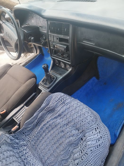 Продам Ауди 80 б3
