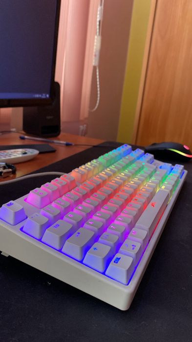 Xtrfy K4 TKL white RGB keyboard (клавиатура)