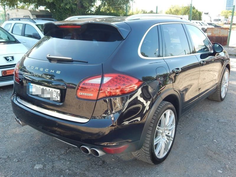 Porshe Cayenne 4.8 Turbo