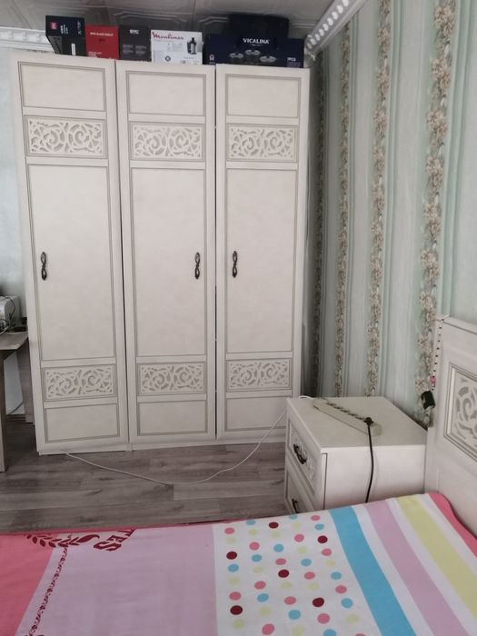 Продам спальный гарнитур