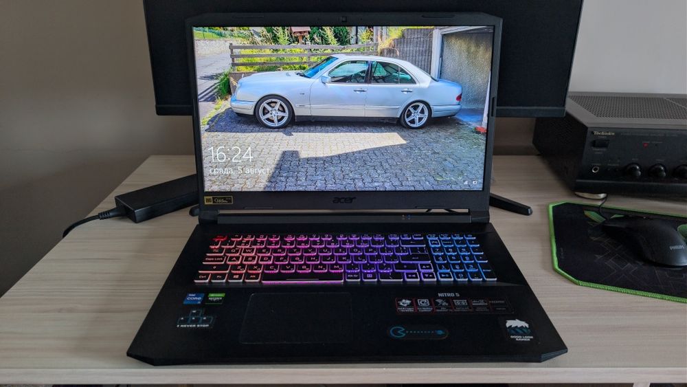 Геймърски лаптоп Acer Nitro 5 17.3 Intel i7 Rtx 3060 32GB RAM