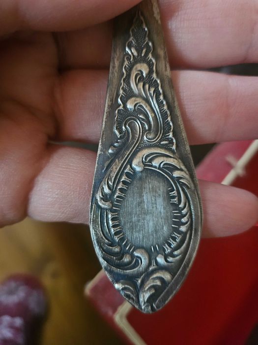 Старинни дебело посребрени лъжички.