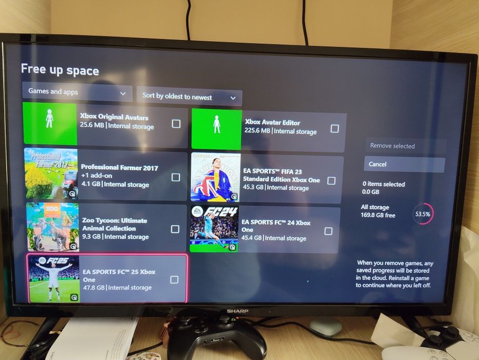 XBOX One 1TB + 2 controllere