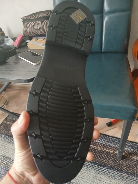 Продам полу сапоги новые