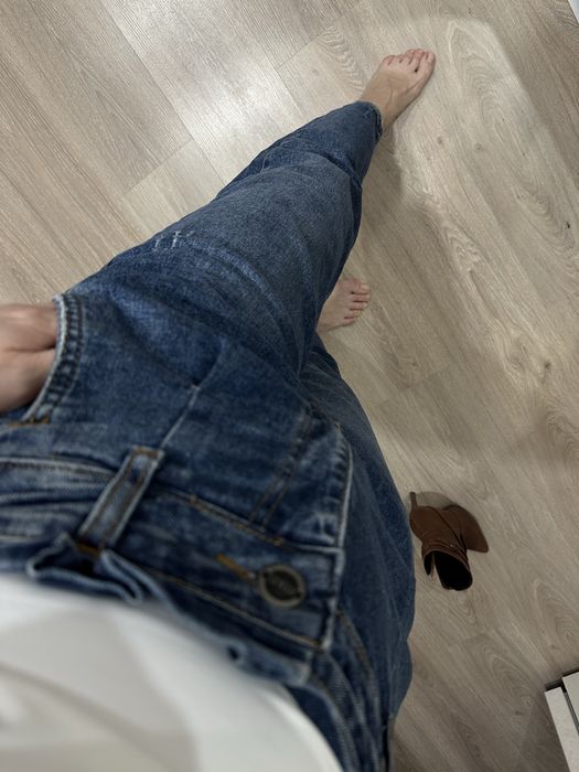 Продам джинсы Новые 3000 тг