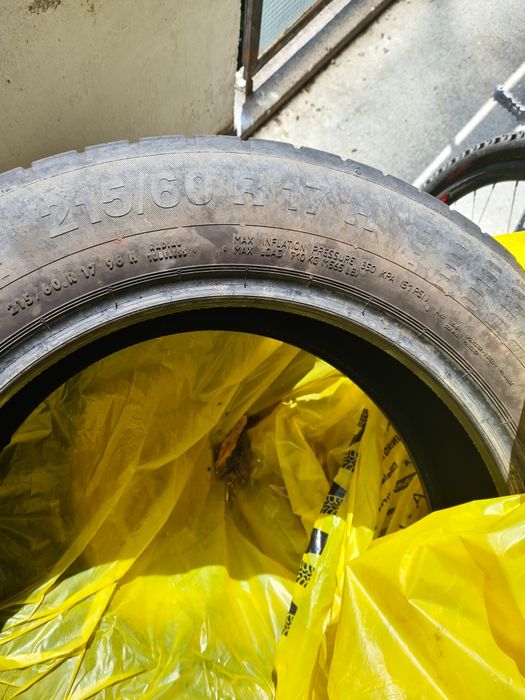 Зимни  гуми  4бр x 10€. 215/60/17