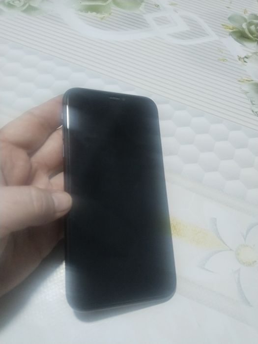 Продается айфон 11 б/у