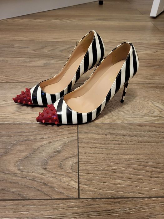 Лакированные туфли 38р