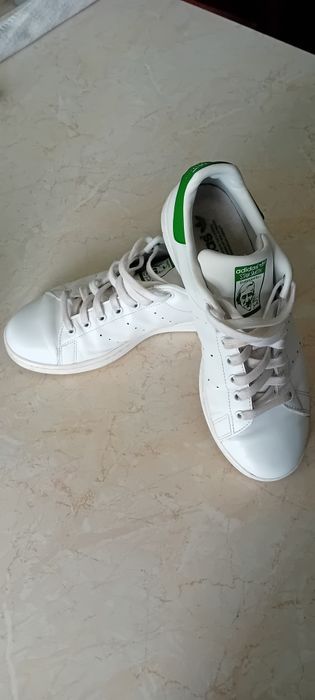 Оригинашни Adidas smith бели като нови