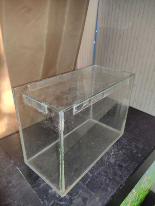 Продам аквариум 12 литров