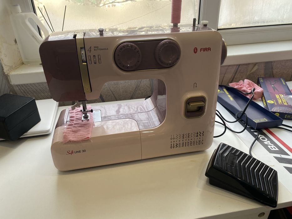 Швейная машина fira