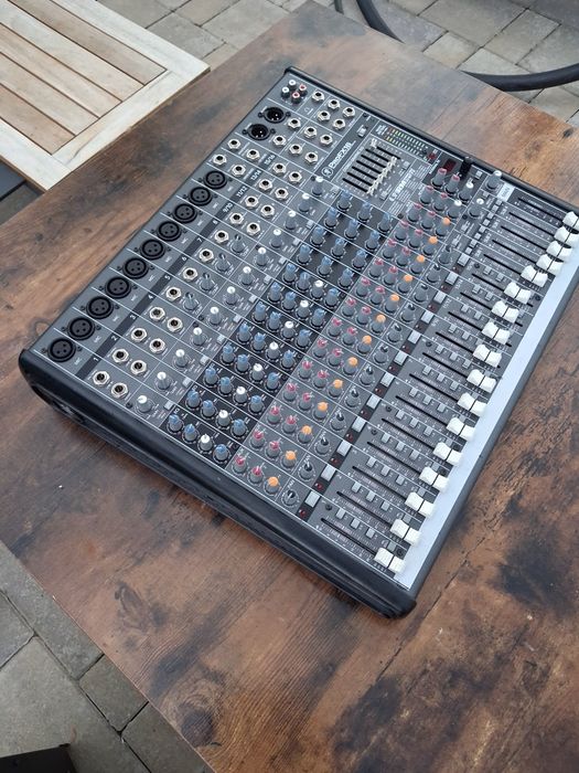 Mixer pasiv pro fx 16  Mackie Thump 16 canale
