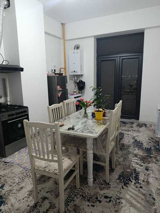 Квартира сотилади срочна