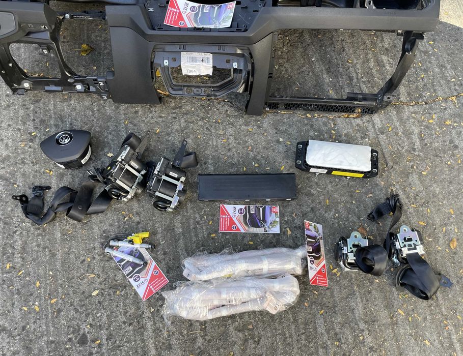 VW Touran 5T plansa de bord kit airbag volan pasager cortina - centuri