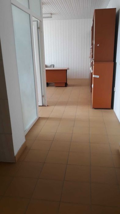 Inchirere cladire 165m2, P+E, 8 locuri parcare