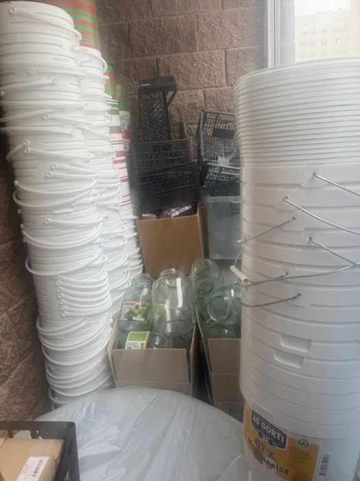 Банки ведра пластик