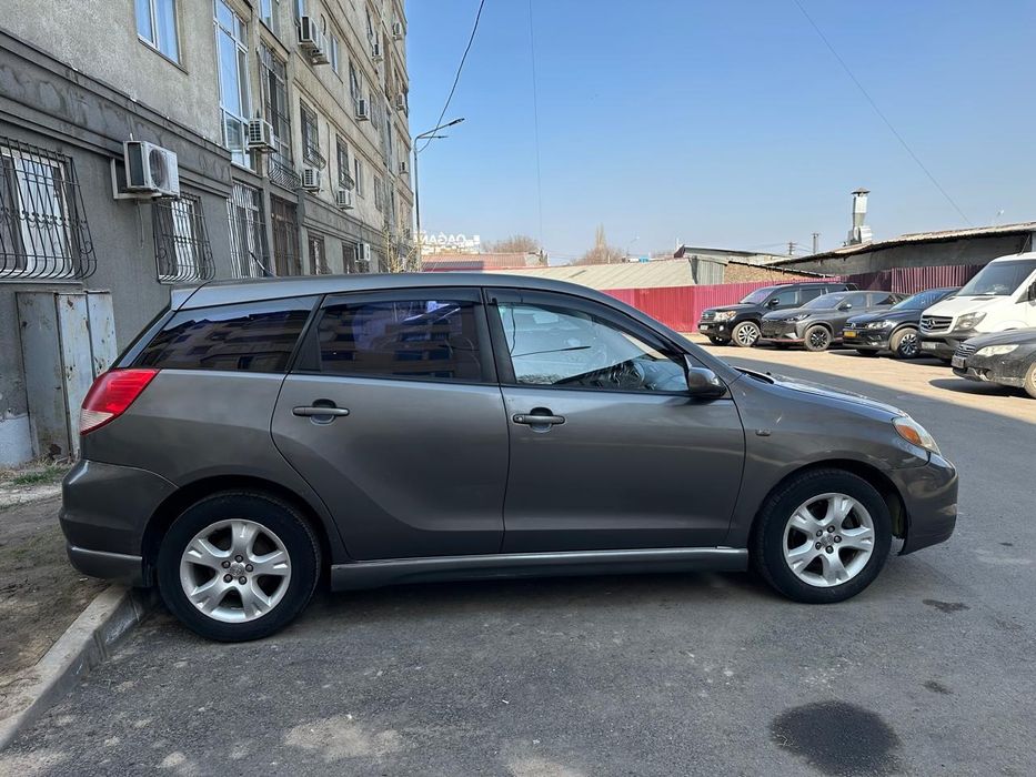 Продам Тойота матрикс