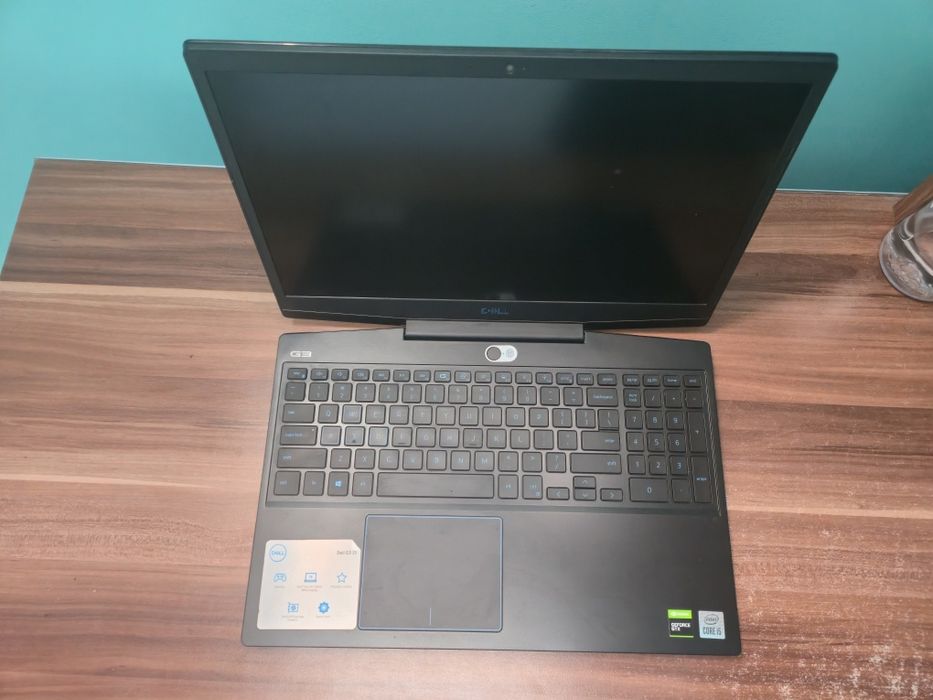 Laptop Gaming Dell G3 15 3500, i5 gen 10, GTX 1650, 16GB RAM, stare excelentă