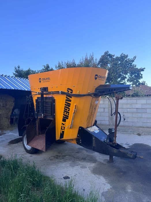 Продавам миксер за груп фураж
